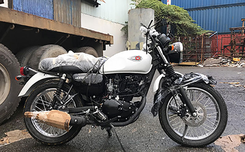 Kawasaki W175 giá hơn 60 triệu - môtô cổ điển đầu tiên về Việt Nam